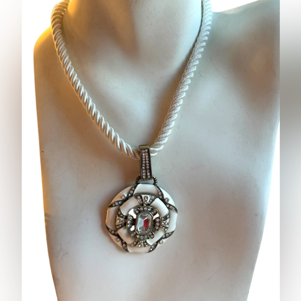 Heidi Daus Newport Chic White Black Enamel & Crystal Enhancer rope Necklace